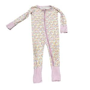 Little sleepies Pastel Rainbows Crescent Zippy Size 6-12 months